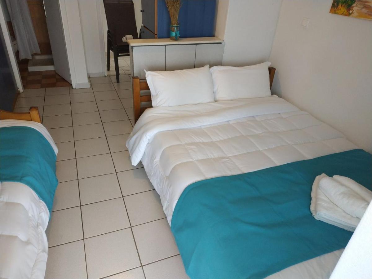 Bambola Apartments Nea Moudania Esterno foto
